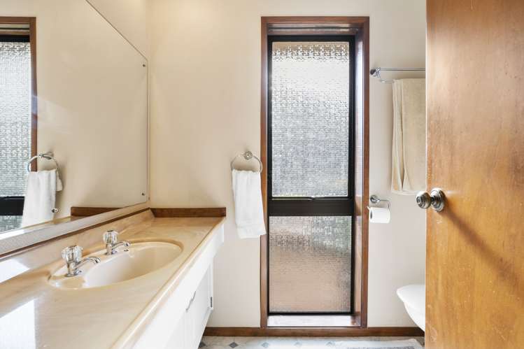 63 Glenmore Road Sunnyhills_15