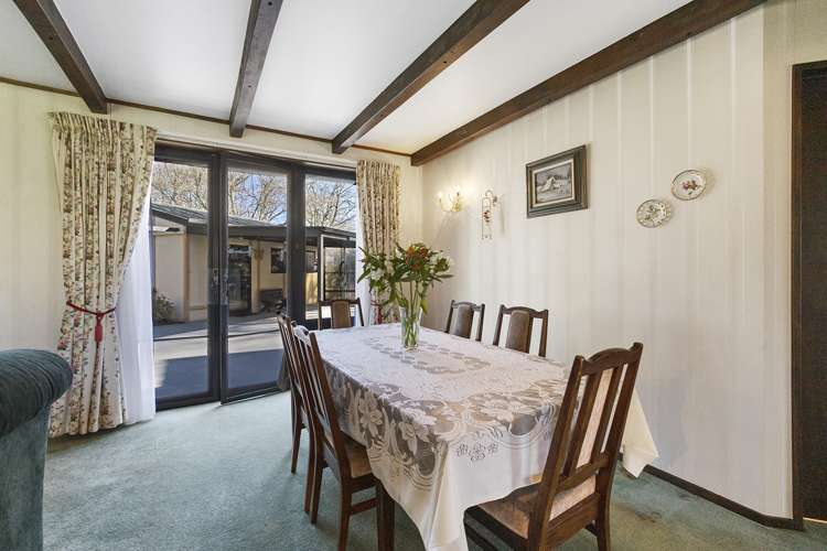 145 Racecourse Road Cambridge_5