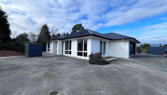 48 Constitution Avenue Milton_1