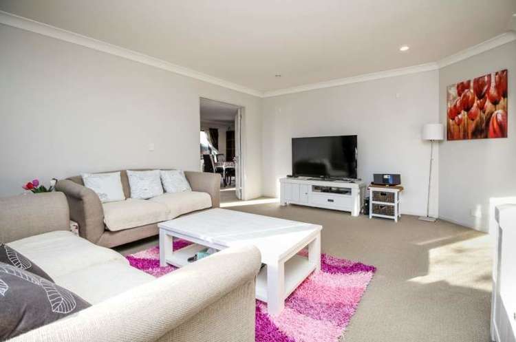 34 Amaretto Avenue Flat Bush_6