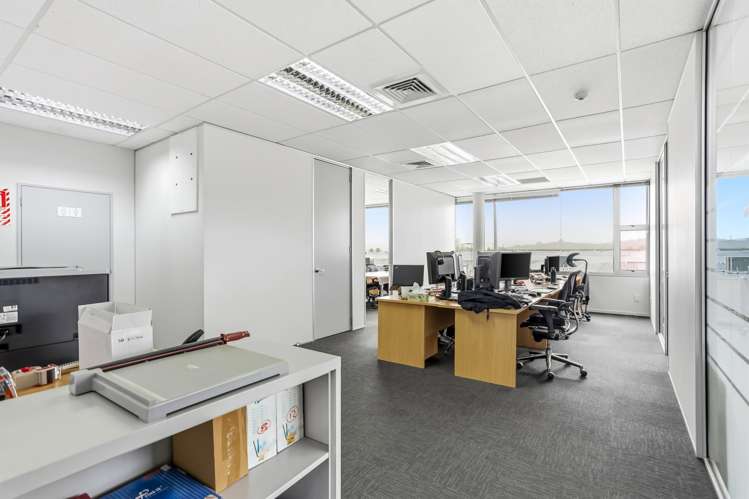 G4/27-29 William Pickering Drive Albany_8