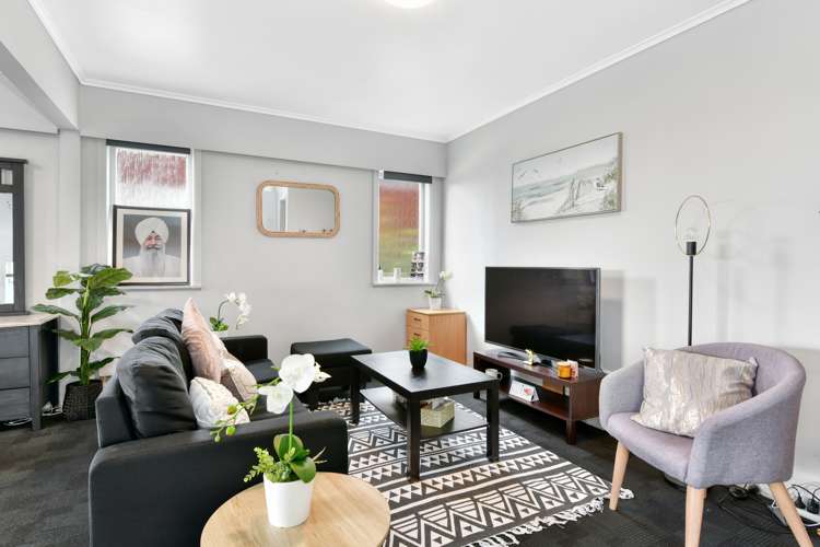 579 East Coast Road Browns Bay_5