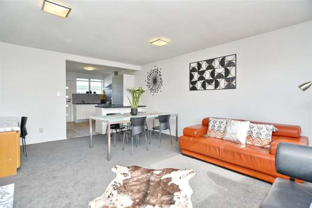 2/27 Brockworth Place Riccarton_3