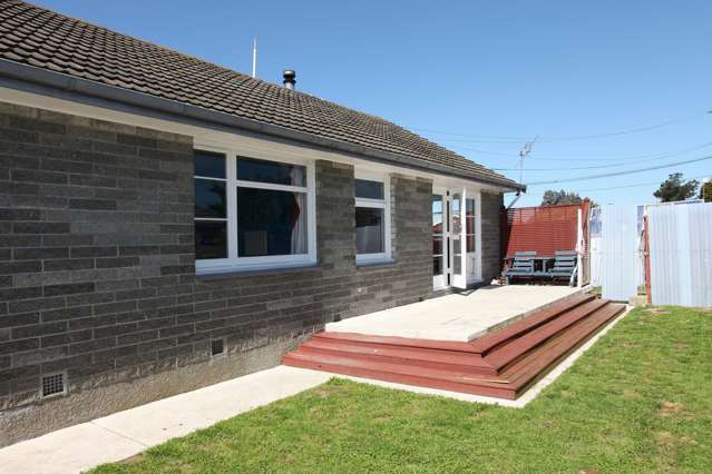 11 Esk Place Aranui_3