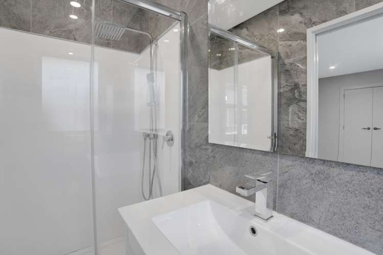 8A Frederick Place Whalers Gate_12