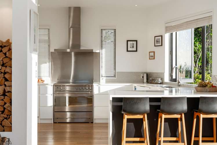 2 Ngatira Road Muriwai_37