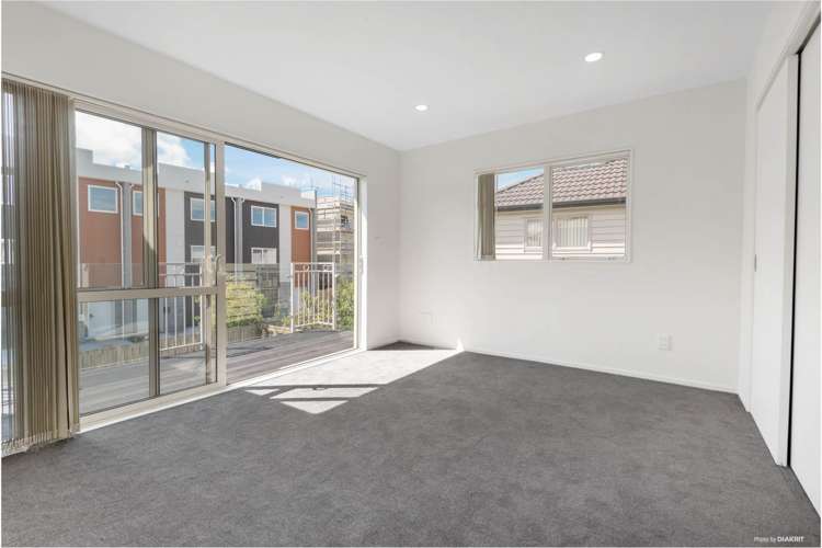 17 Merlot Way Te Atatu South_9