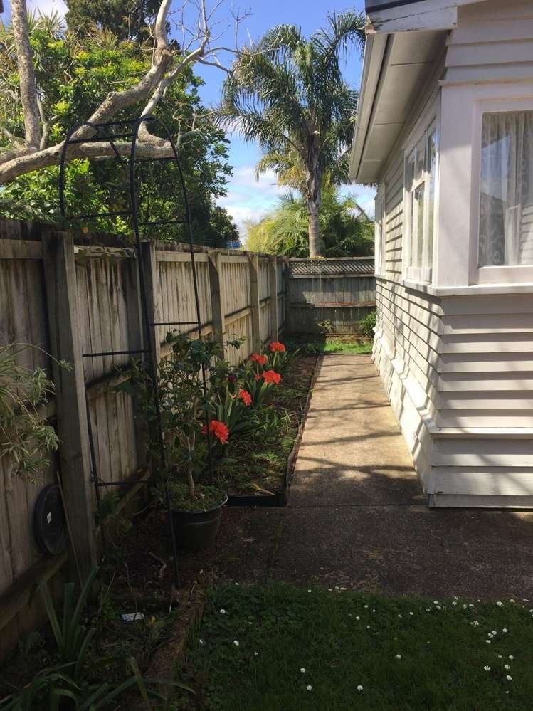 21 Crown Street Royal Oak_5