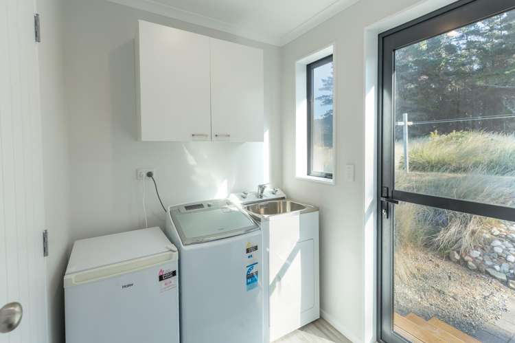 9 Puk Lane Flat Point_23