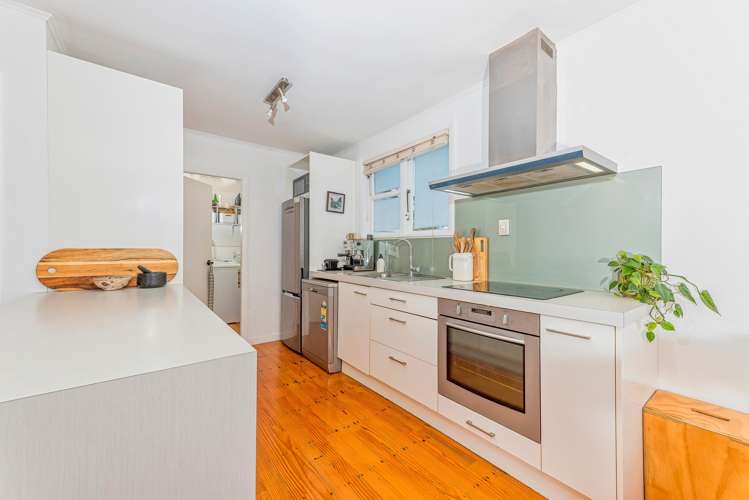 10 Marie Crescent Te Atatu South_8