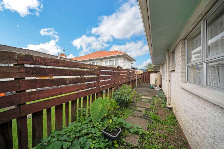 2/105 Coronation Road Papatoetoe_14