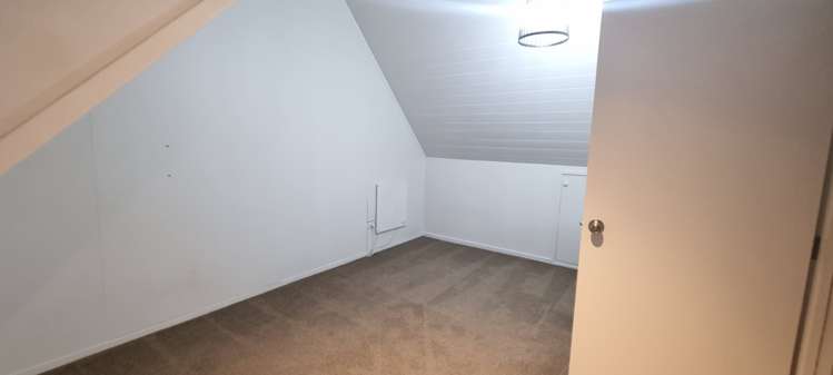 2/24 Lancaster Road 1603_7