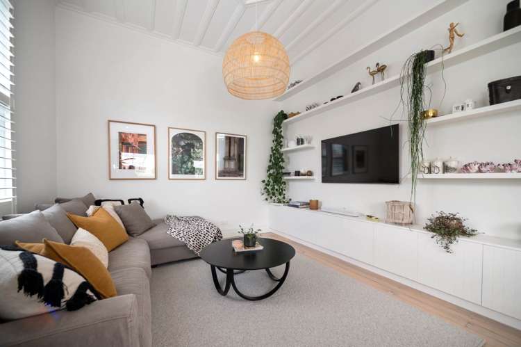 27 Shoal Bay Road Devonport_11