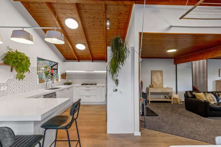 39 Turanga Road Henderson Valley_14