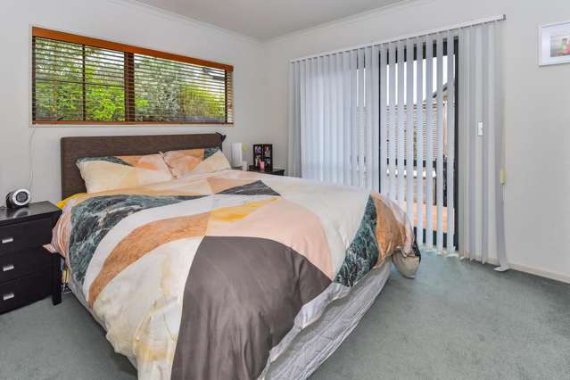 8 Cairnsvale Rise Manurewa_4