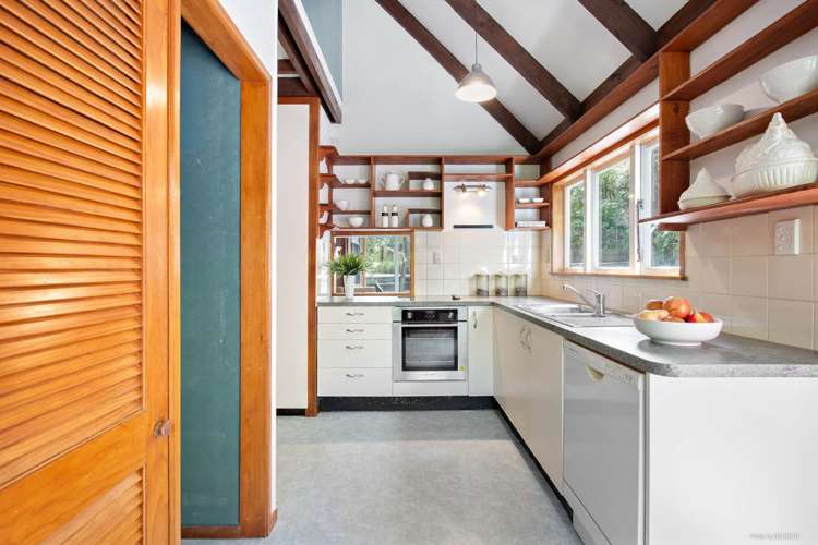 27 Rosecamp Road Beach Haven_21