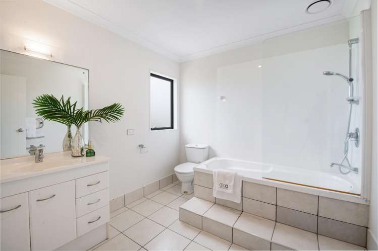 2/24 James Street Bayview_15
