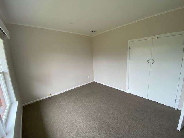 2/4 Westwell Road Belmont_4