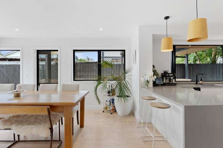 2/178 Landscape Road Mount Eden_5