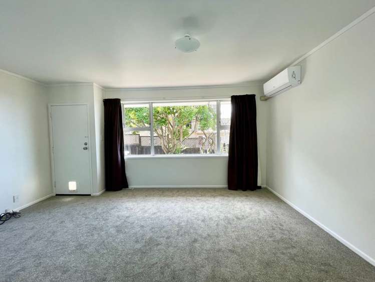 2/68 Ruawai Road Mt Wellington_4