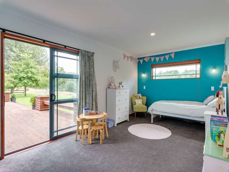 2 Hitiri Road Kinloch_13