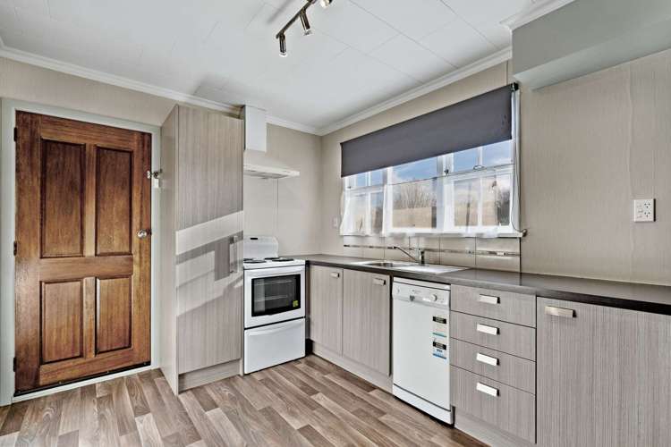 210 Lorn Street Glengarry_10