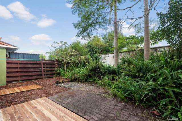 3/3 Akehurst Avenue New Lynn_1