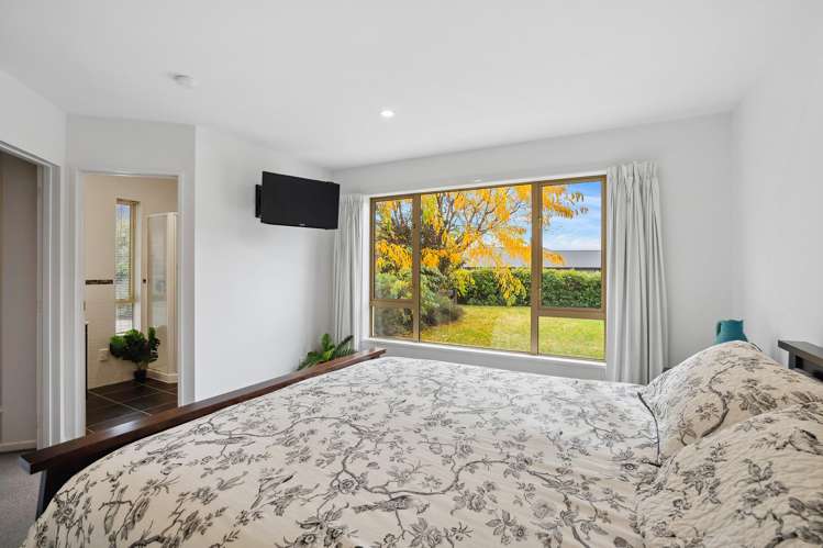 12 Ferry Lane Cromwell_18