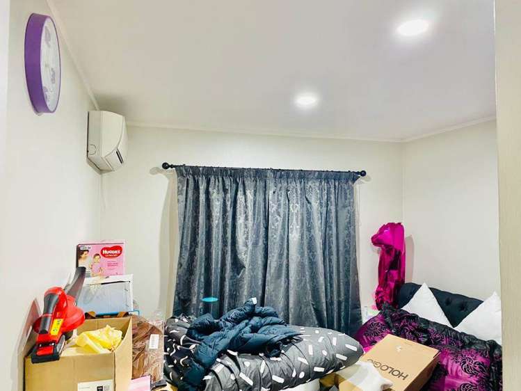 16a Hatherley Place Clendon Park_13