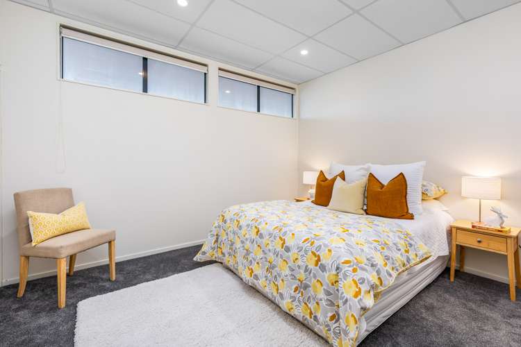 C 11/28 The Avenue Albany_1