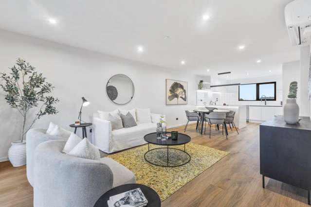 Luxury Living Townhouse in Mount Wellington