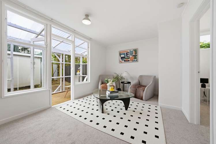 37A Range View Road Mt Albert_16