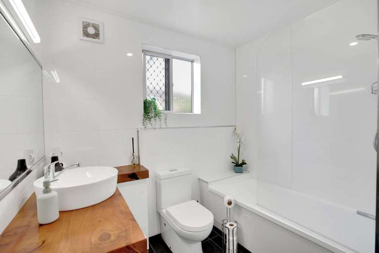 11a Larch Place Casebrook_18