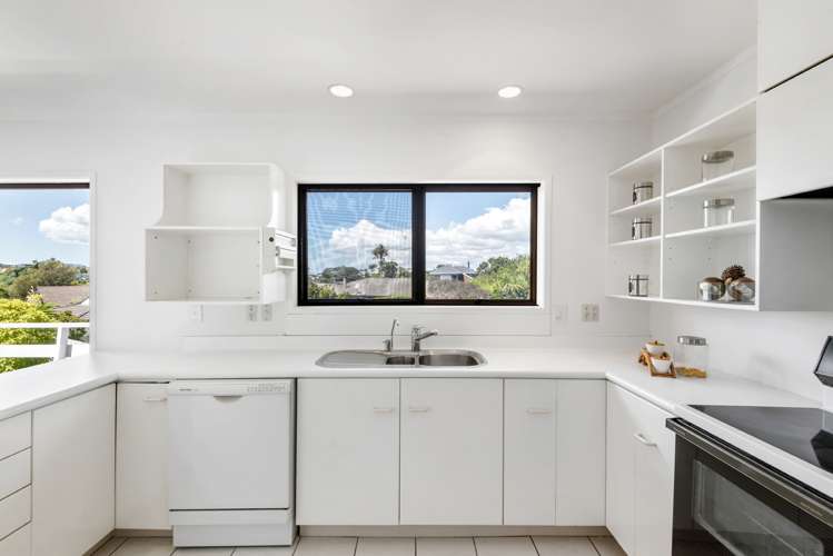 13 Tarahanga Street Northcote_12