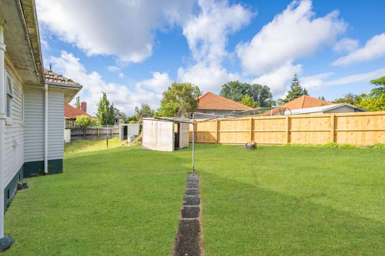 41 Plunket Terrace Hamilton East_17