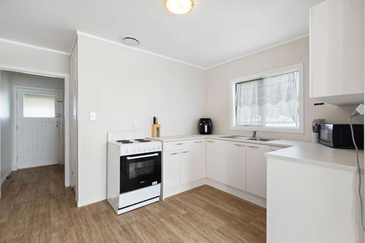 65 & 65A Princes Street Pukekohe_8