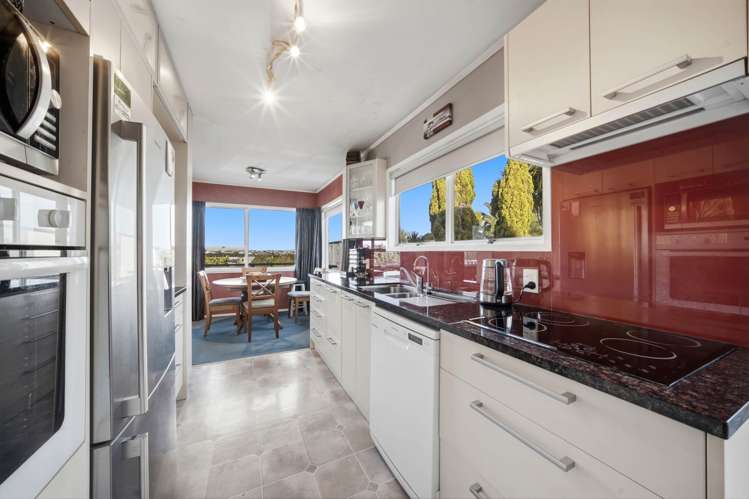 12 Celeste Place Totara Vale_5