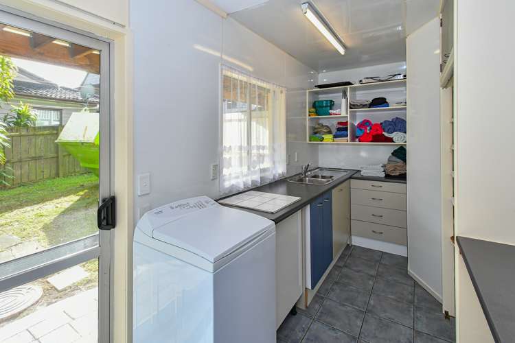 30 Hollyford Drive Clover Park_9