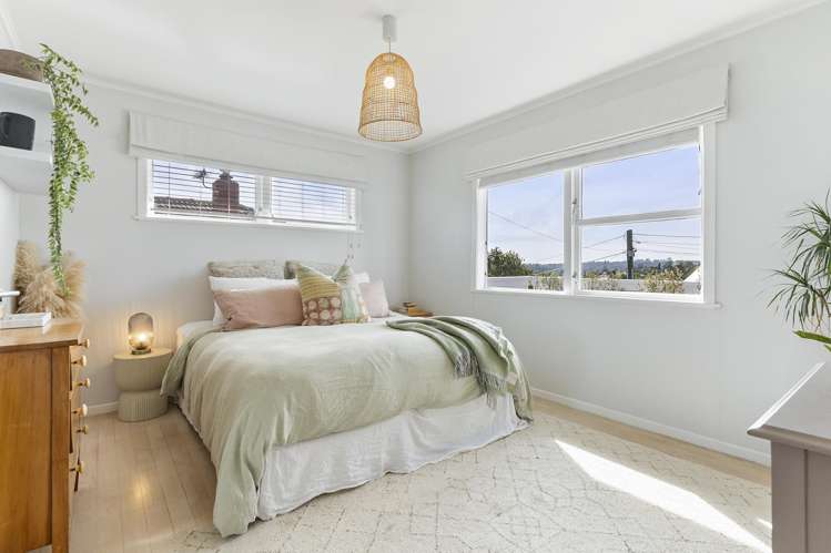 6 Japonica Drive Beach Haven_16