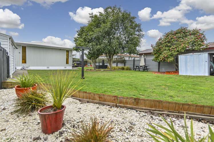 35 Walton Way Flaxmere_19