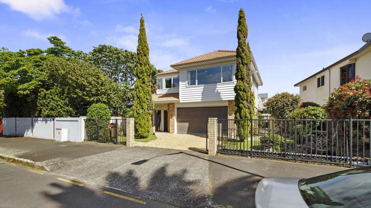 229 Devonport Road_0