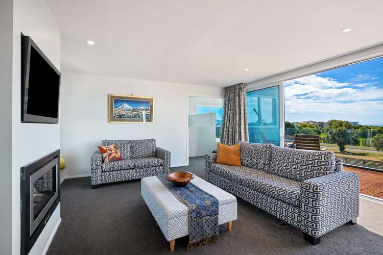 156 Field Way Waikanae Beach_6