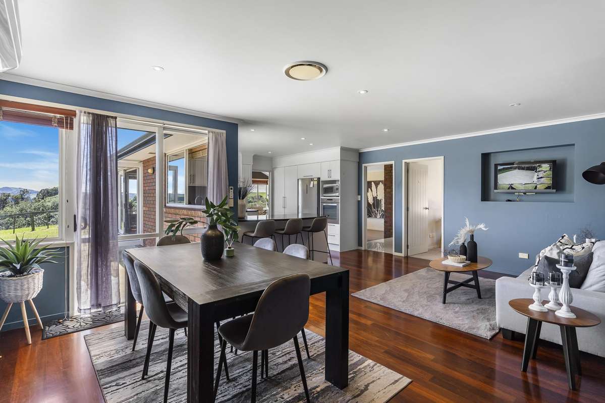 898 Churchill East Road_0