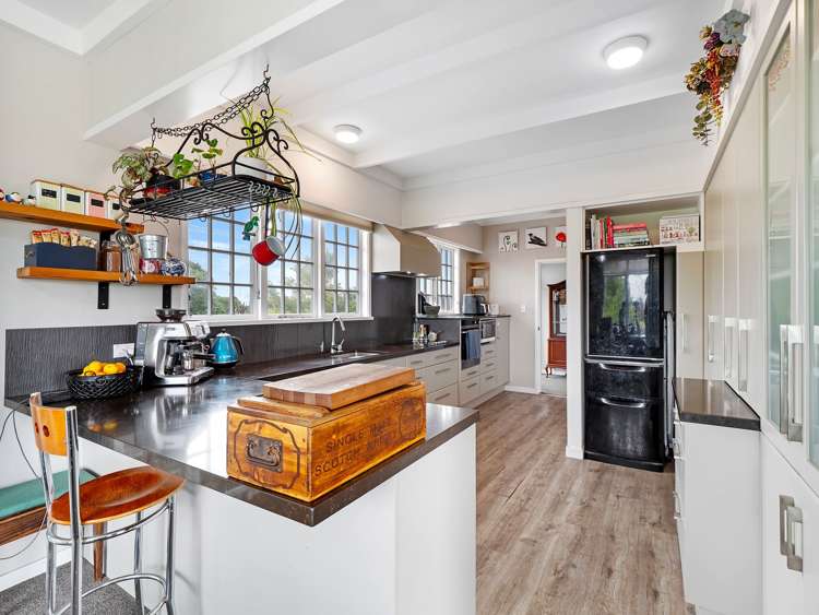 62 Halcolmbe Road Feilding_4