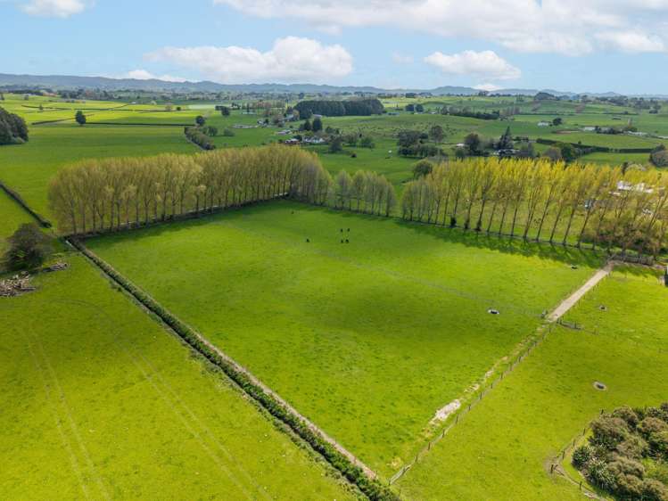 21 Barrett Road Ngahinapouri_34