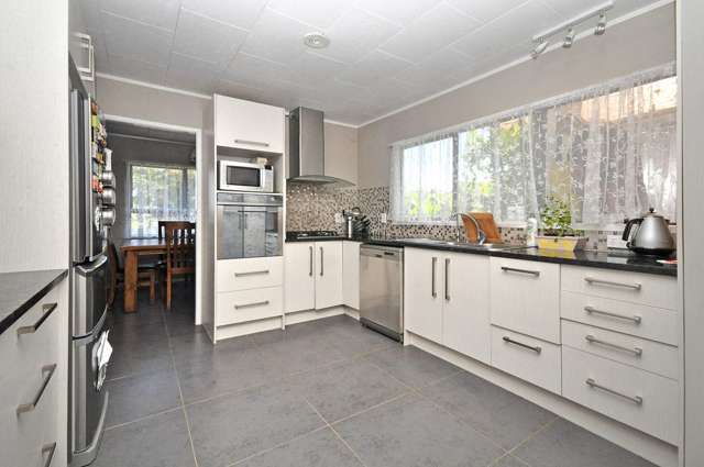 93 Burundi Avenue Clendon Park_1