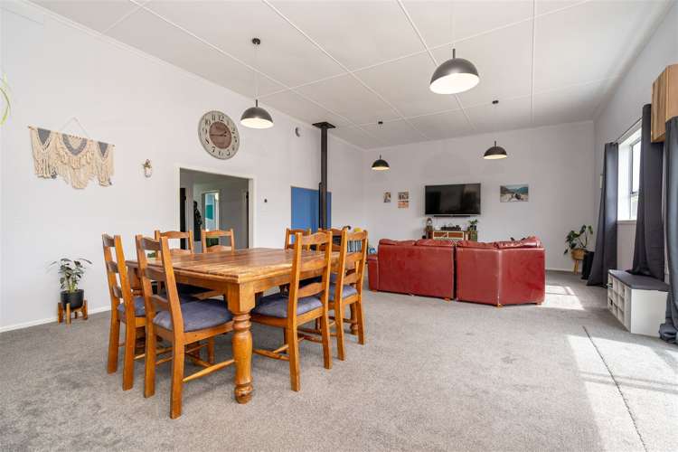 18 Main Road Owaka_4