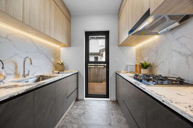 14 Tiro Street Flat Bush_26