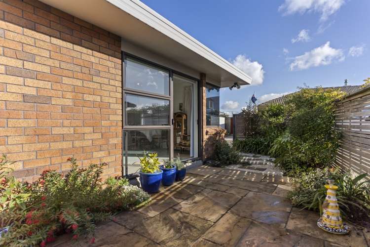 2/10 Terrace Avenue Mt Maunganui_0