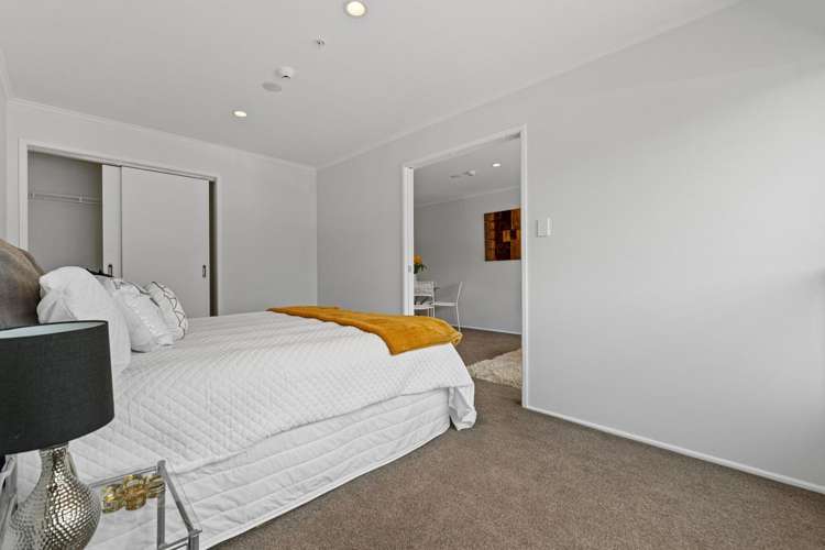 4C/30 Westward Ho Road Glen Eden_13